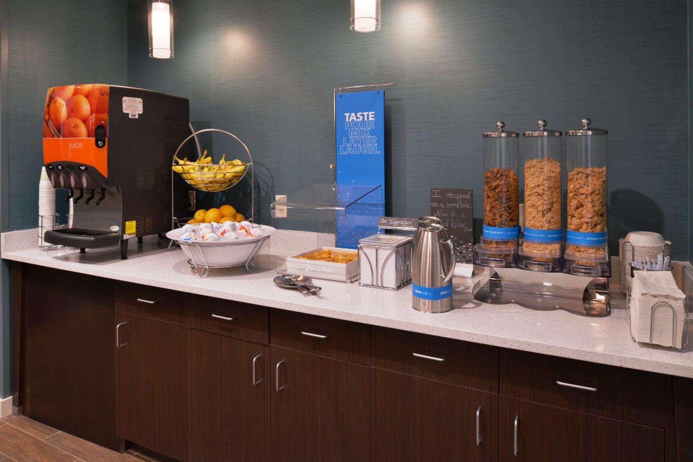 Hampton Inn לוונוורת מראה חיצוני תמונה