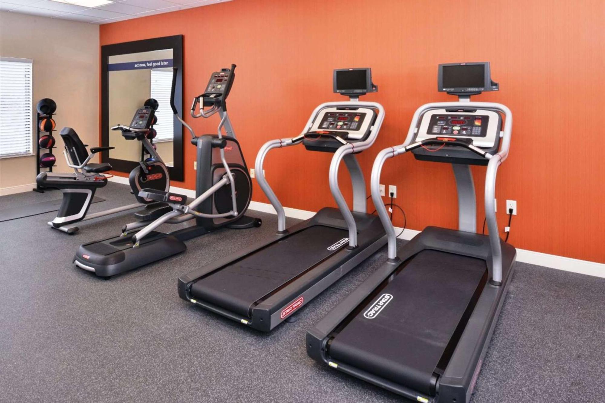 Hampton Inn לוונוורת מראה חיצוני תמונה