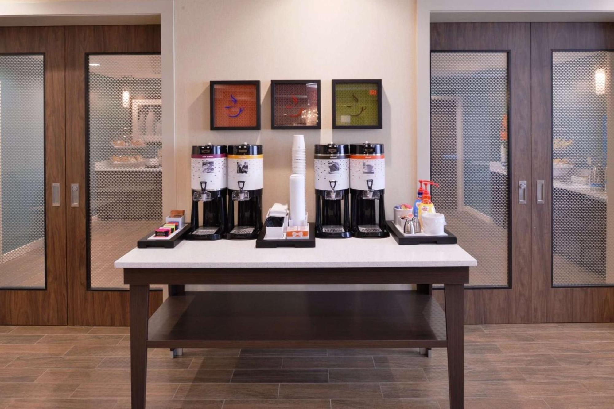Hampton Inn לוונוורת מראה חיצוני תמונה